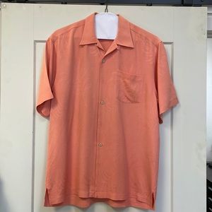 TOMMY BAHAMA ALOHA SHIRT SIZE M ORIGINAL FIT 100% SILK COLOR CORAL